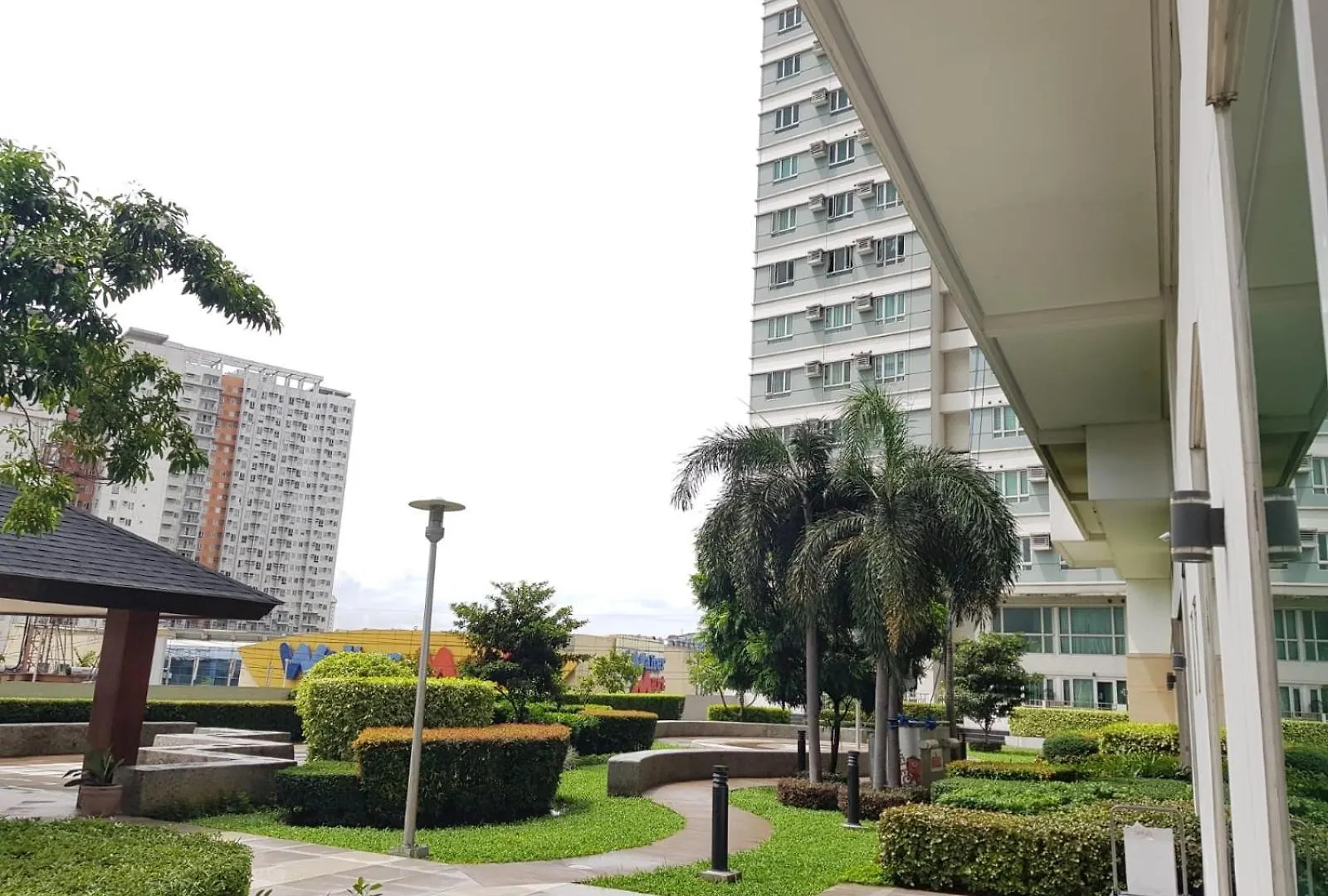 Appartement Studio Unit At The Beacon Makati Near Greenbelt Manilla