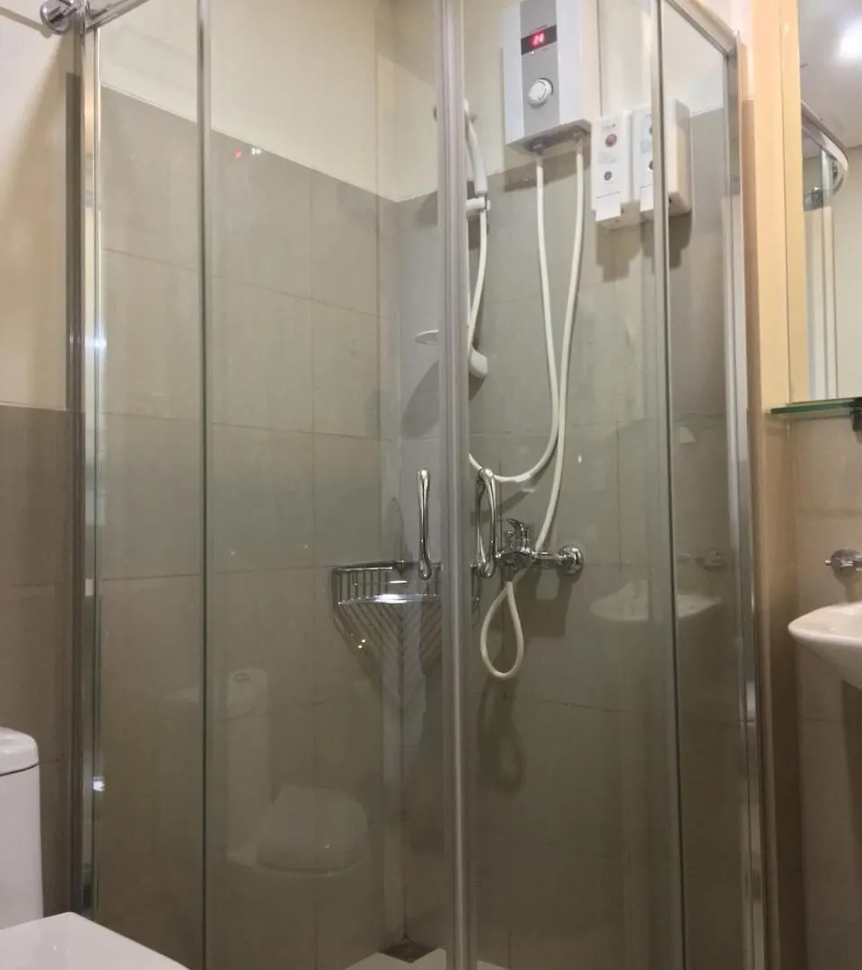 Appartement Studio Unit At The Beacon Makati Near Greenbelt Manilla